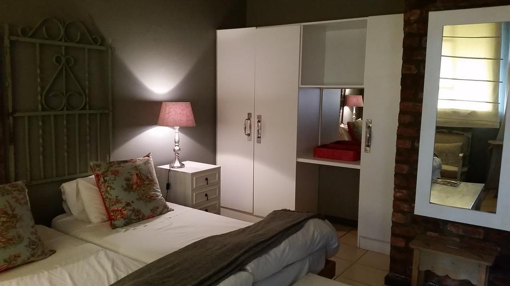 Simondium'S Country Lodge Bilik gambar